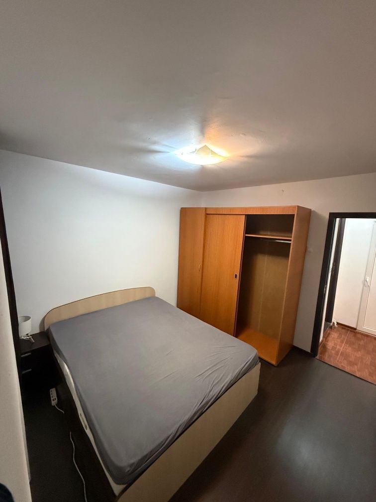 Apartament 2 camere de închiriat Apărătorii Patriei Centrală proprie - Poză 4