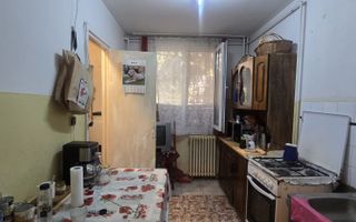 Apartament 3 camere zona Brancoveanu/parcare - Poză 1