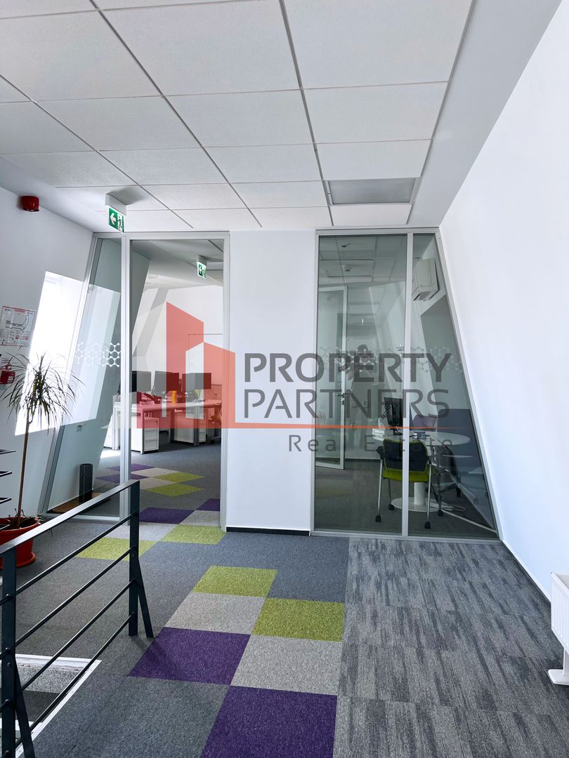 Spatiu modern pentru birouri - 741.54 mp  - Universitate - Poză 11