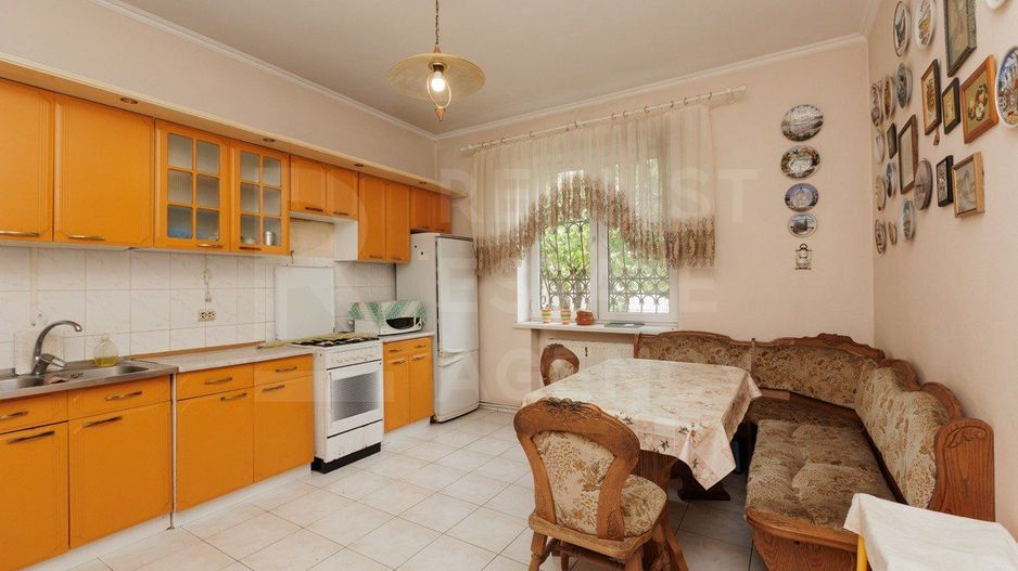 Vânzare, casă 3 nivele , str. Sihastrului, Codru - Poză 8