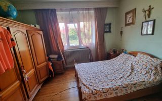 Casa de vanzare 5 camere, 805mp teren, Centru - Poză 3