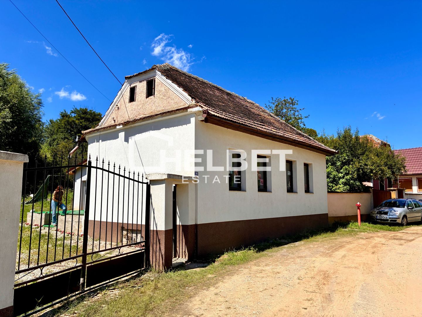 CASĂ / TEREN 1030MP / MAGAZIE / UTILITATI - Poză 1