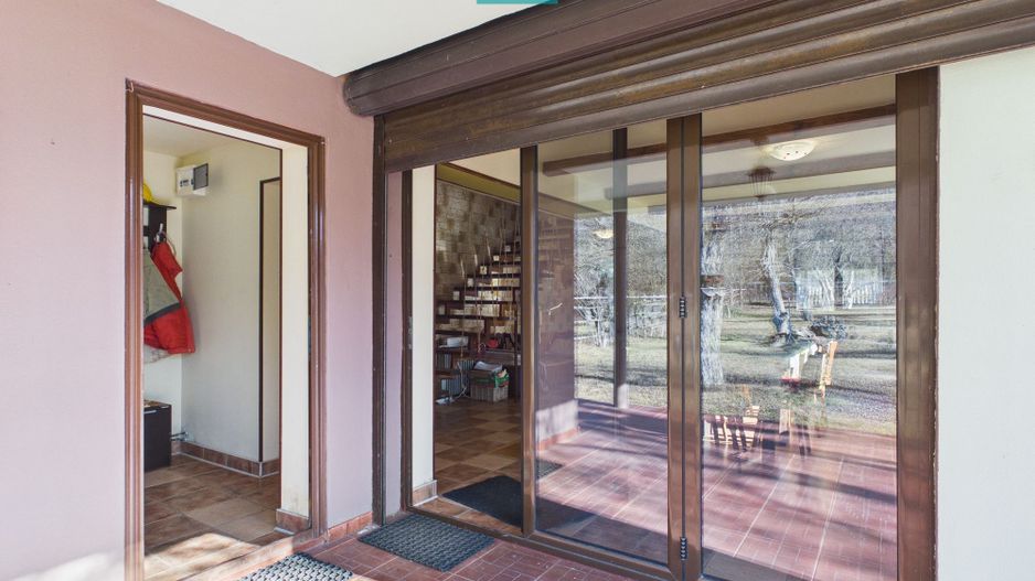 Cabană deosebită cu 4 camere în Căsoaia - Poză 3