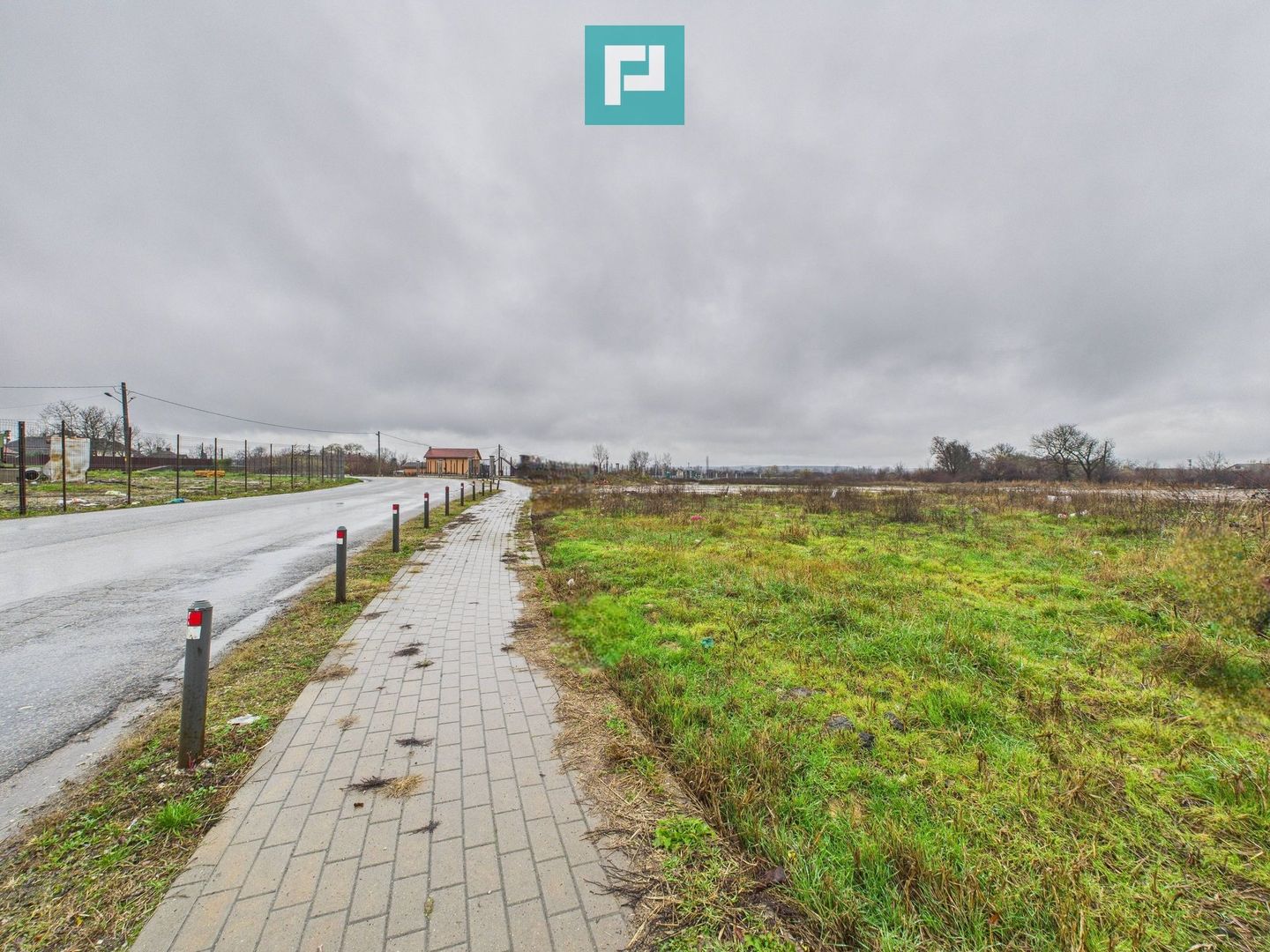 Teren intravilan de 4131 mp, în orașul Sebiș, Arad - Poză 3