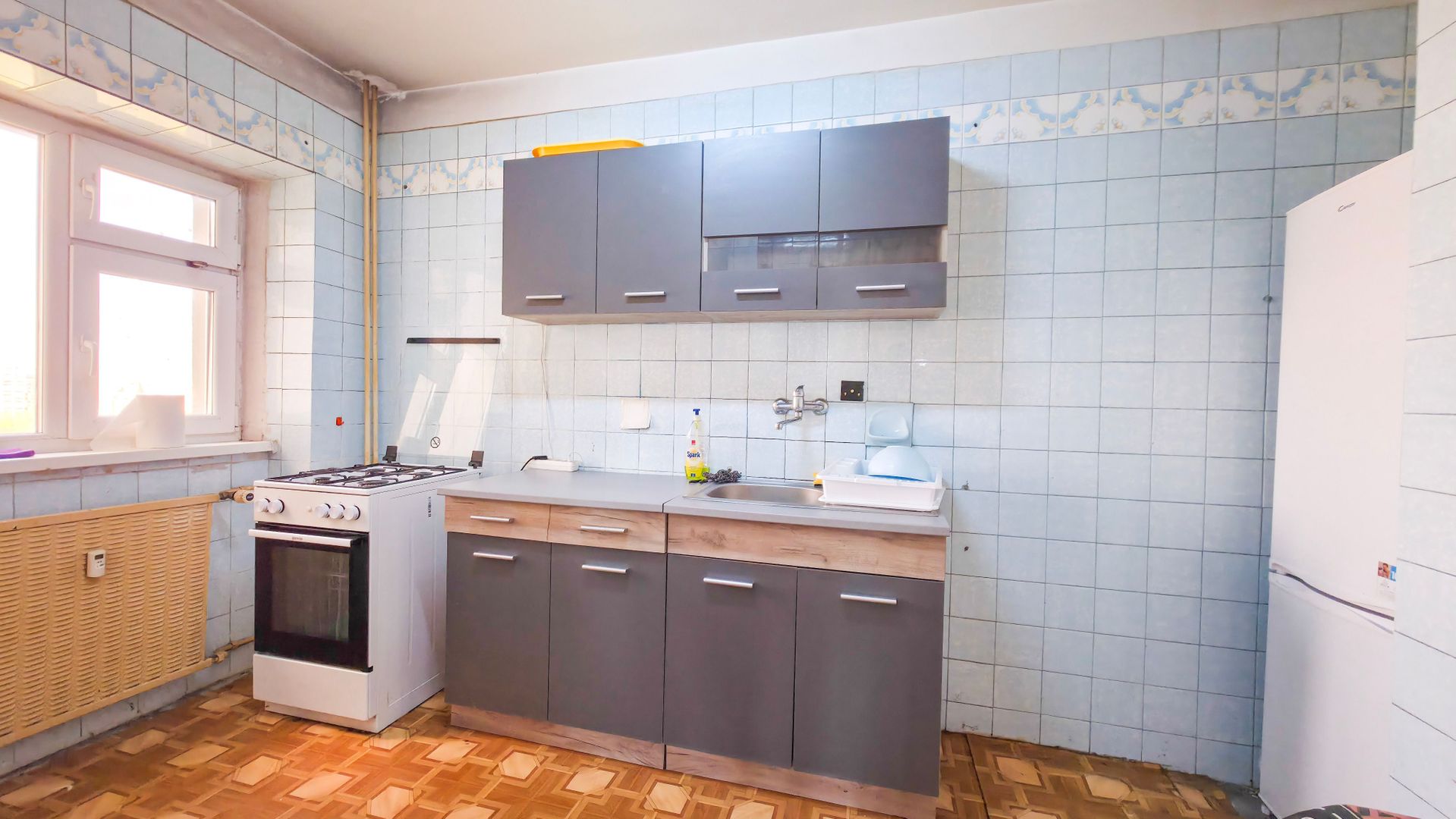 Apartament 4 camere, 2 băi, 2 balcoane, bloc reabilitat - Poză 9