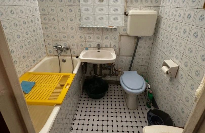 Apartament 3 camere, Bld. Brancoveanu. Decomandat. - Poză 8