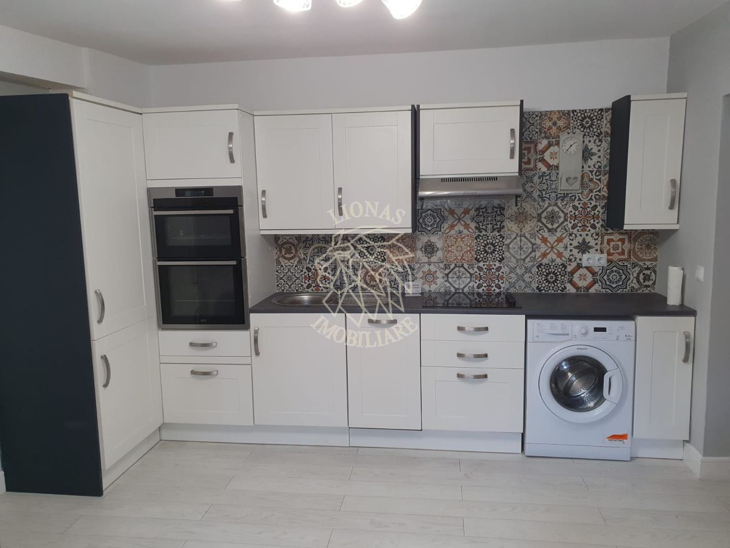 Apartament la casa 40 mp-renovat-curte-mobilat modern-Ultracentral - Poză 3