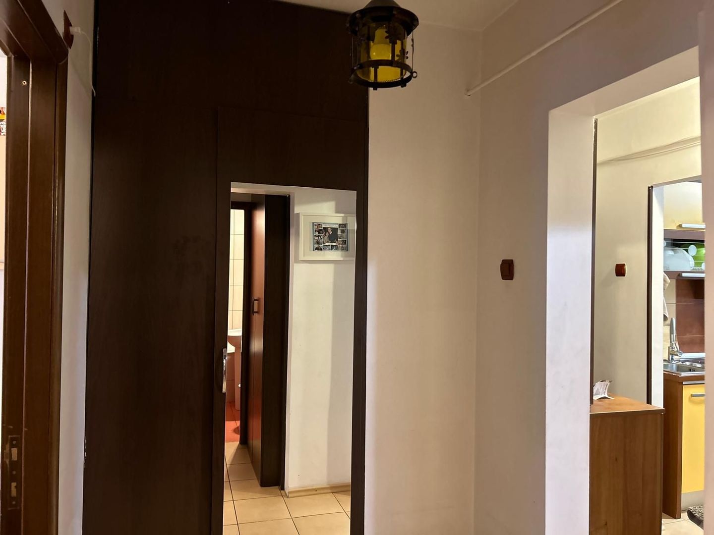 Apartament cu 3 camere în zona, mobilat si utilat -  Piata Centrala - Poză 4