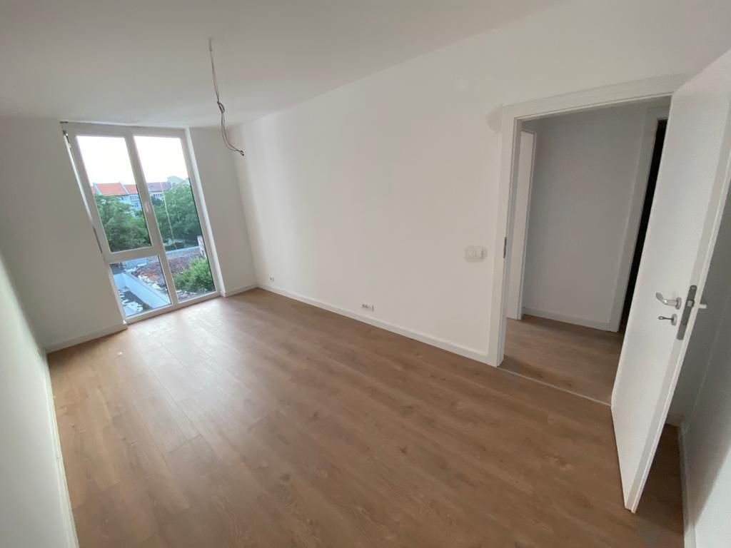 Apartament bloc nou 4 camere - Poză 8