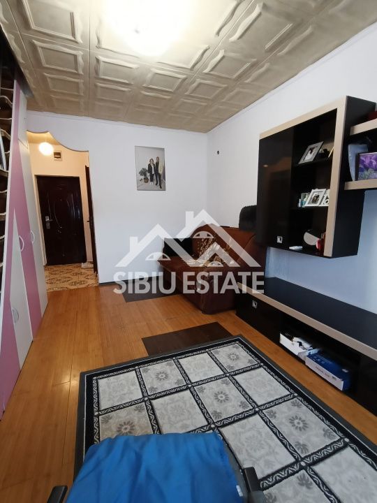  Apartament la mansardă ,3 camere, mobilat și utilat zona Ipas  - Poză 2