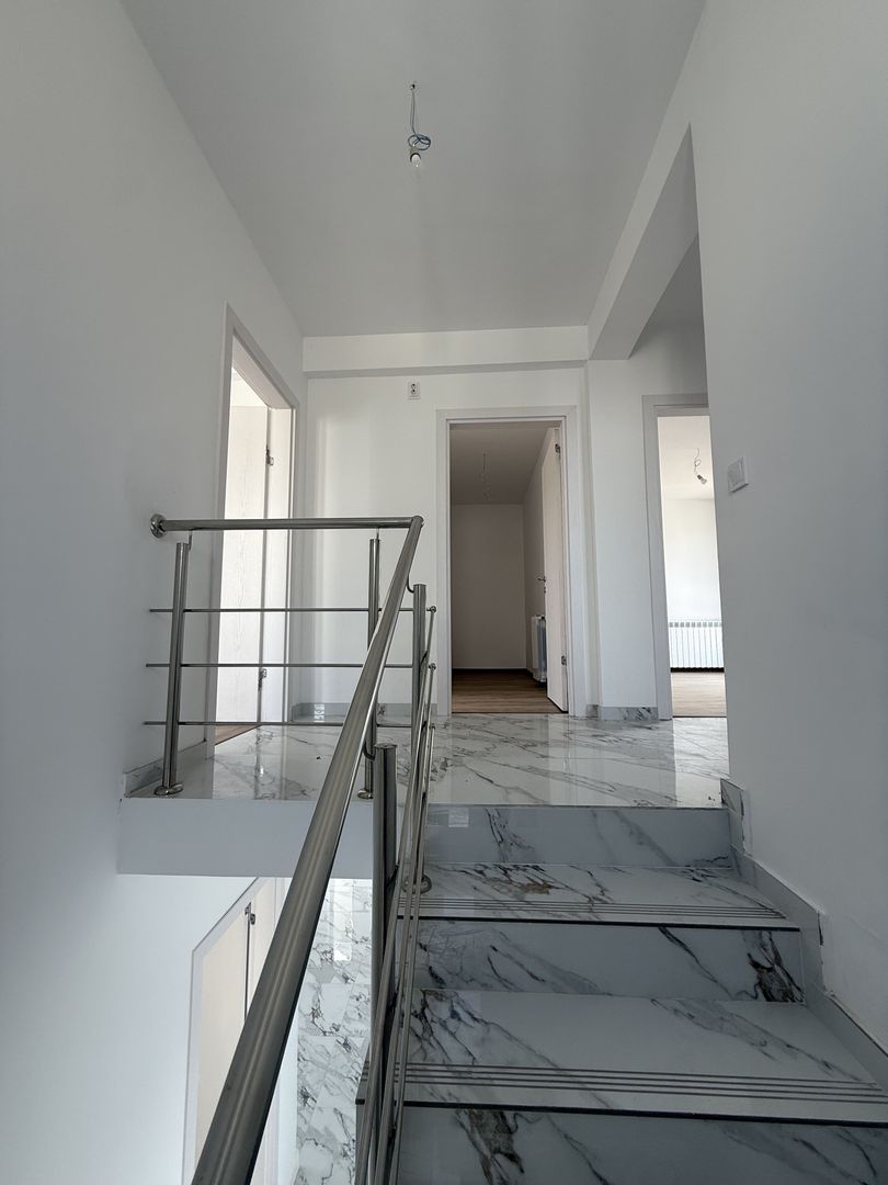 Vila 5 camere 163 mp construiți + teren 289mp - construcție 2023 - Poză 17