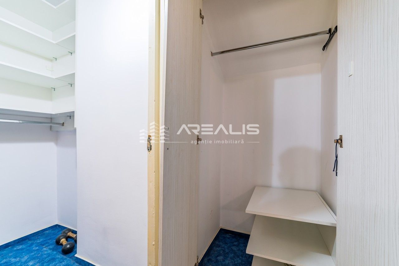 VÂNDUT!!! Apartament spațios cu 3 camere, zona Polivalentă - Poză 11