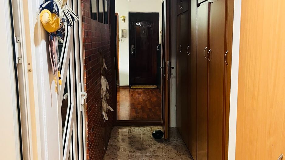 Confort inteligent! Apartament transformat in 3 camere, zona 1 Mai - Poză 13