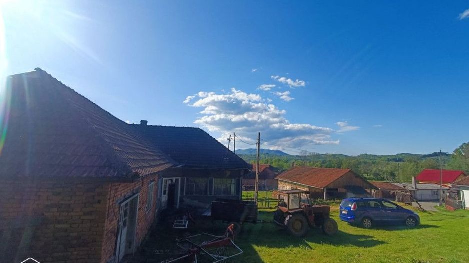 Casa de vacanta intr-o zona de vis, cu vedere la munte, sat Magulicea - Poză 1