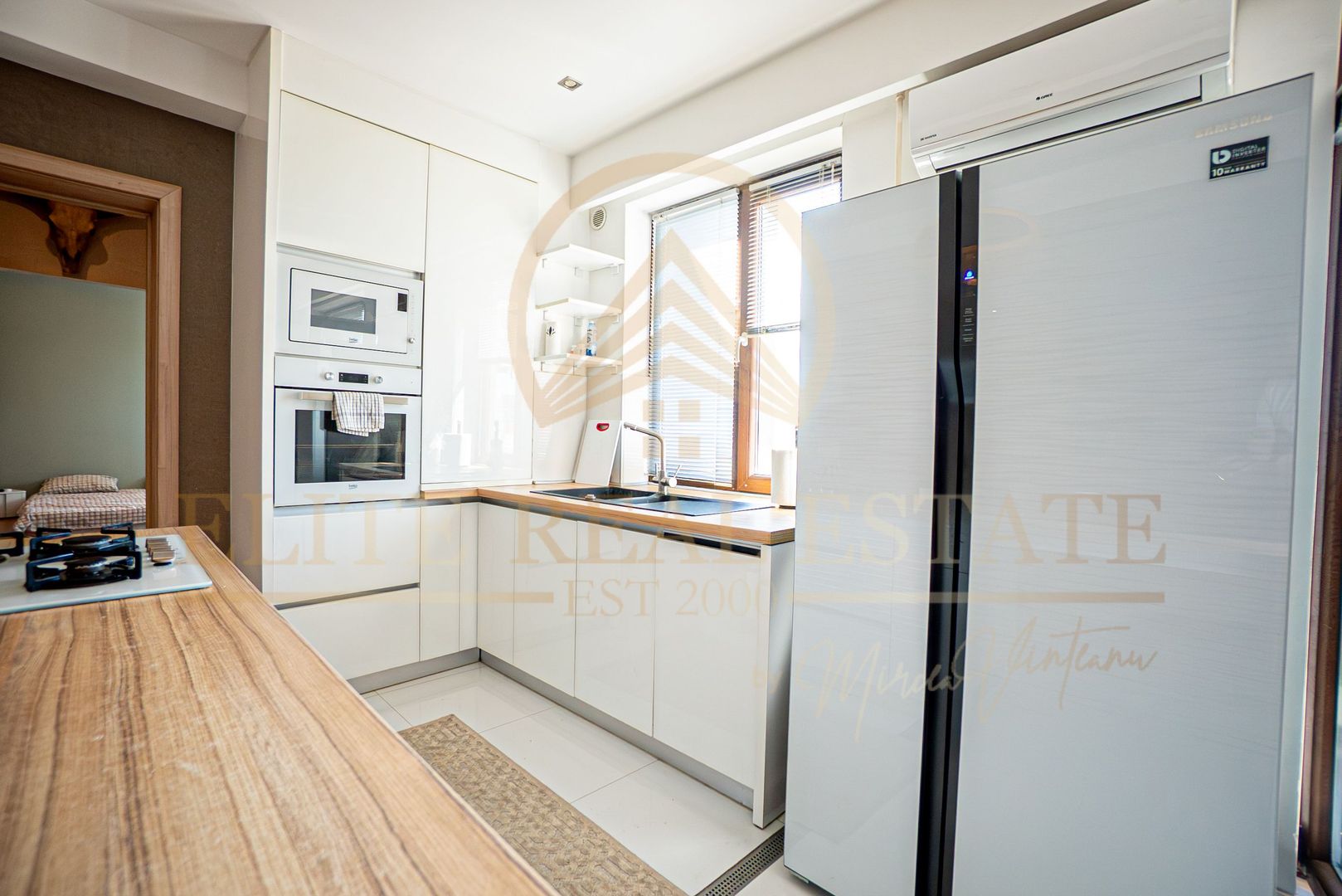 Apartament 3 camere Palazu Mare – 121 mp cu vedere la lac si parcare - Poză 7