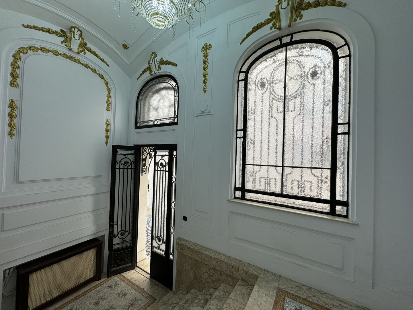 Universitate 20 camere arhitectura interbelica garaj curte piscina - Poză 2