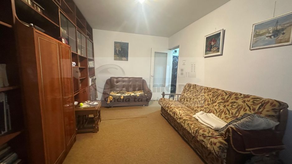 APARTAMENT 3 CAMERE CENTRAL PALAS MALL LIBER - Poză 2
