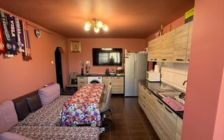 Apartament 4 camere  zona Soarelui - Poză 1
