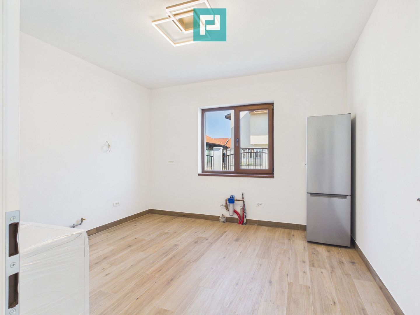 Duplex 5 camere-Dumbrăvița - Poză 4