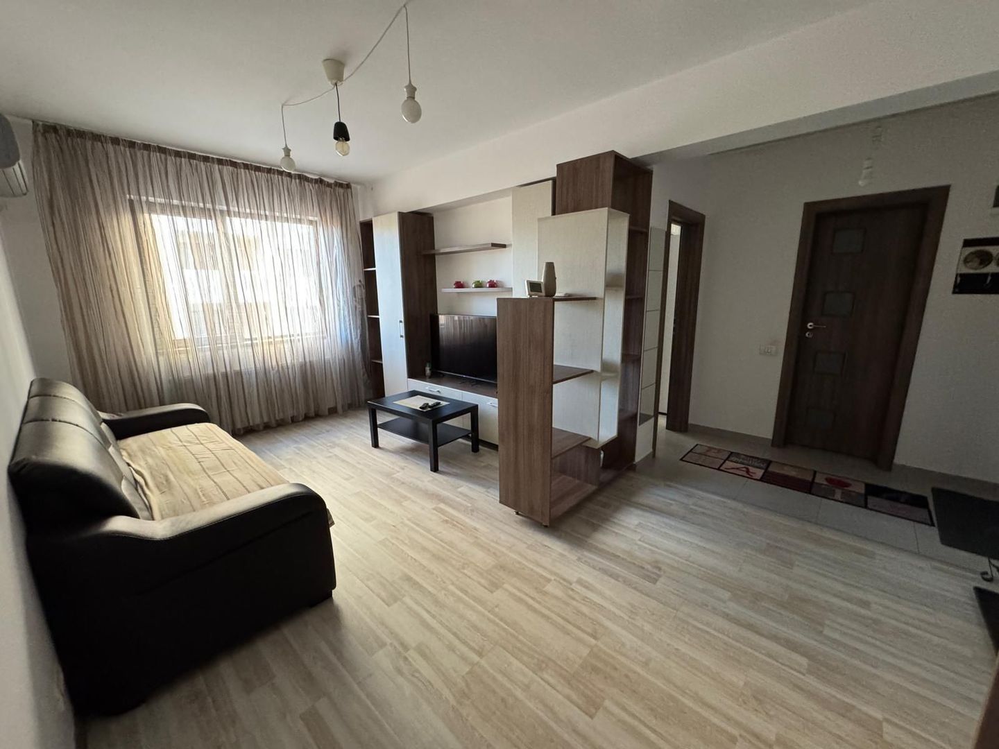 De Inchiriat Ap. 2 camere Confort Urban loc parcare, mobilat premium - Poză 1