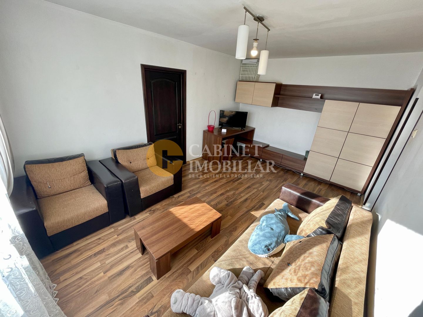 Apartament cu 3 camere - Etaj Intermediar - Fara Risc - Podu Ros - Poză 2