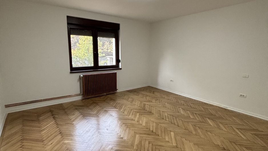 Apartament generos la casa,zona Bogdanestilor - Poză 24