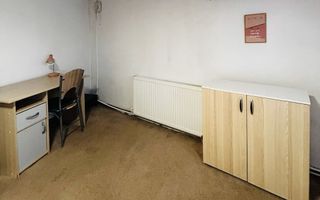 Inchiriez camera - Poză 4