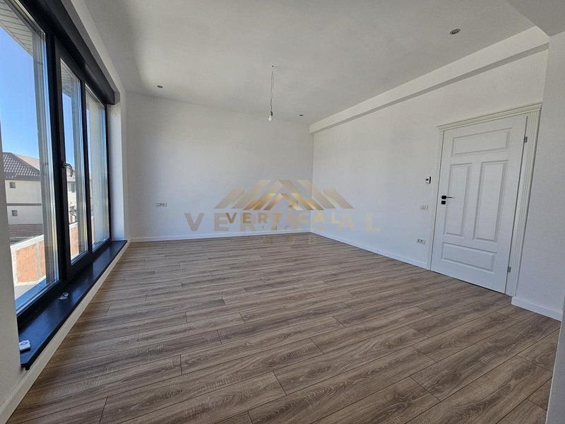 Vila deosebita in comuna Berceni - Poză 20