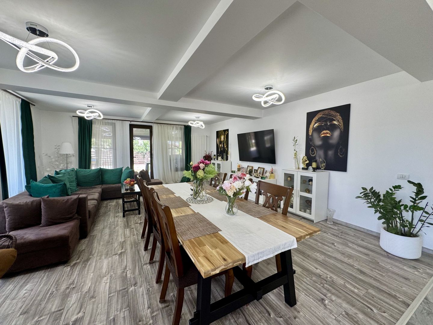 Berceni - VILĂ UNICAT, spațioasă, curte 1.000 mp, la 7 min metrou - Poză 5