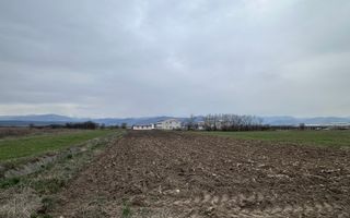 Teren intravilan | 1.530 mp |cu dublă deschidere la drum - Poză 1