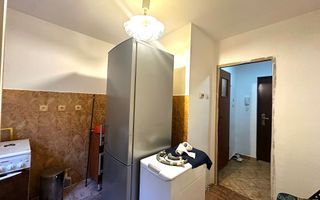 Garsonieră decomandată, etaj intermediar, Buziașului - Poză 2