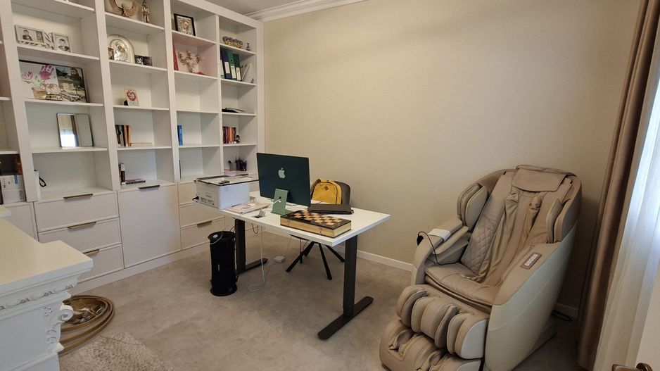 Vila spatioasa cu piscina - Dumbravita/Padurea Verde - Poză 16