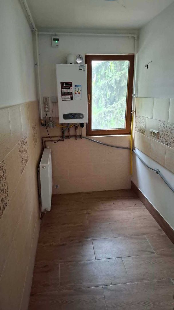 BRASADAS vinde ap 2 cam etaj 1/4 Micro 15. - Poză 2
