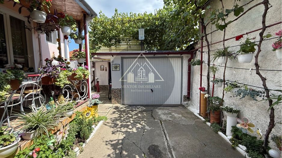 Apartament la casă de 2 camere, Medias - Poză 12