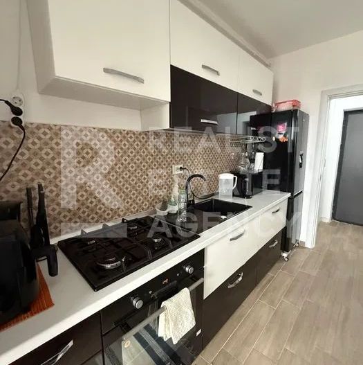 Vânzare, garsonieră în zona Militari Residence - Poză 6