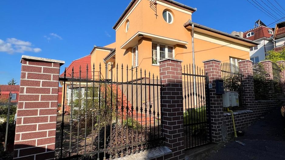 Casă de vânzare | Zonă exclusivistă – Târgu Mureș, Cornișa - Poză 1