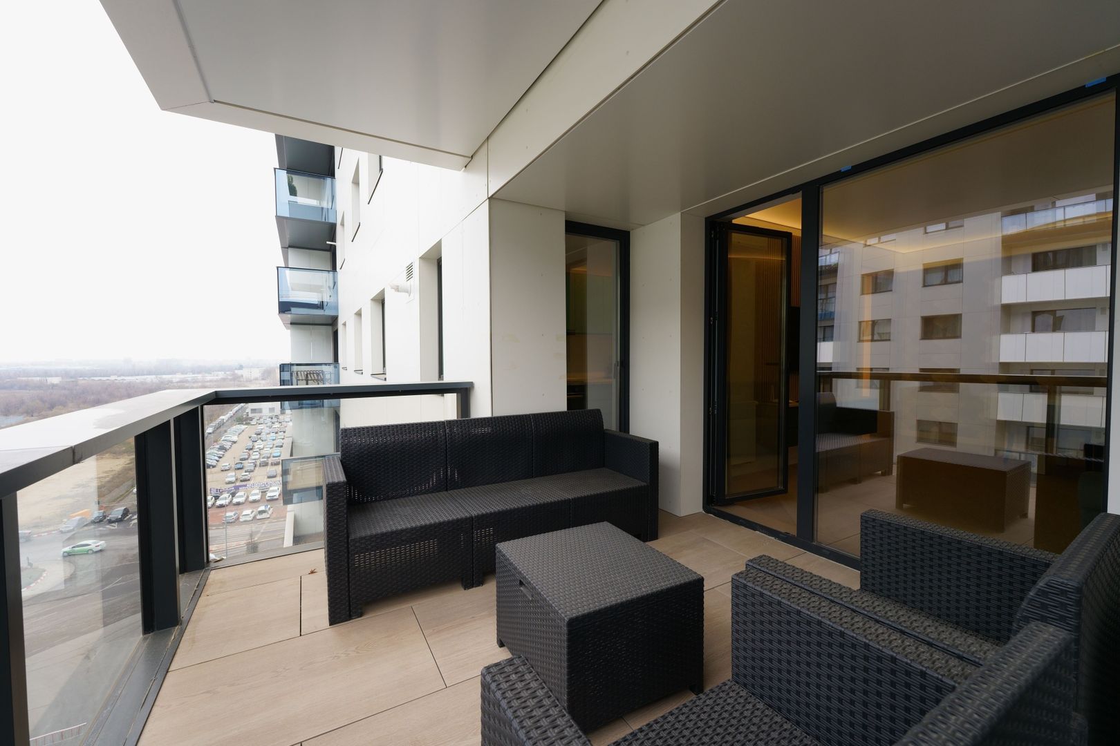 2 Camere + Parcare, Cortina North, Porsche Pipera - Poză 2
