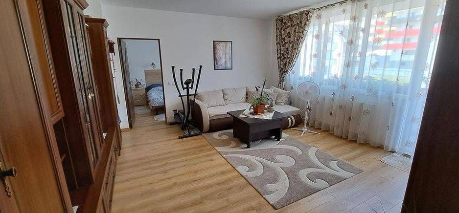 Ap 2 cam 55 mp terasă 8 mp, Baciu - opt. parcare sub bloc - Poză 6