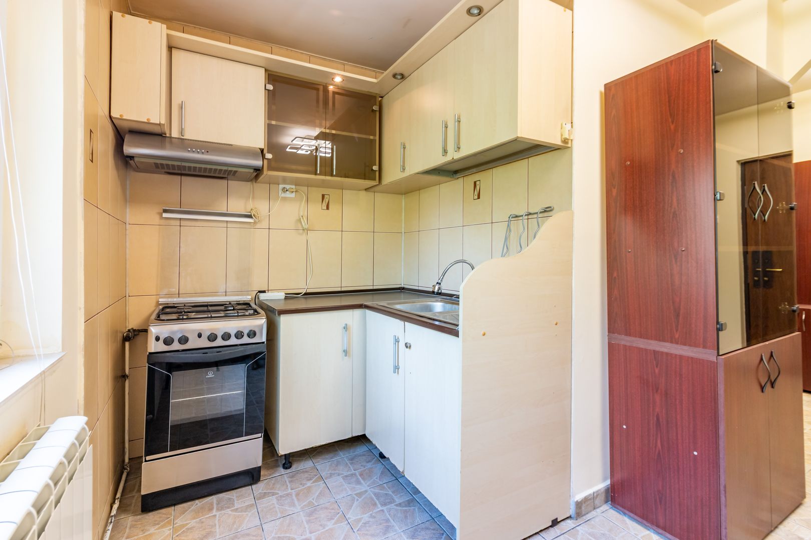 Apartament 3 camere mobilat ,strada Novaci în zona 13 Septembrie - Poză 12