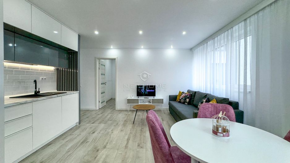 Apartament cu 3 camere de vânzare în zona Centrală - Poză 10