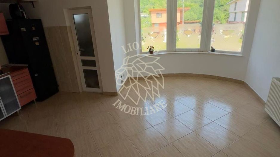 Casa 5 camere 280 mp-teren 1200mp-piscina-Valea Ghinzii - Poză 6