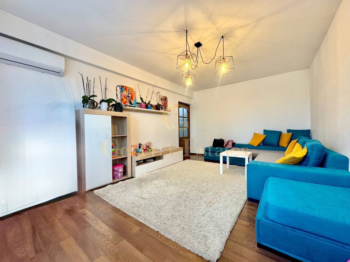 Spre Vânzare apartament cu 3 camere - 72 m.p - Nicolina, Iași - Poză 4