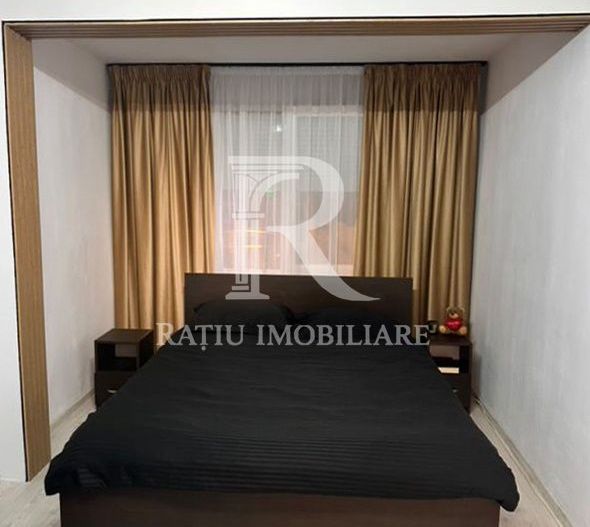 Apartament 4 camere | etajul intermediar | zona Rogerius | Oradea - Poză 3
