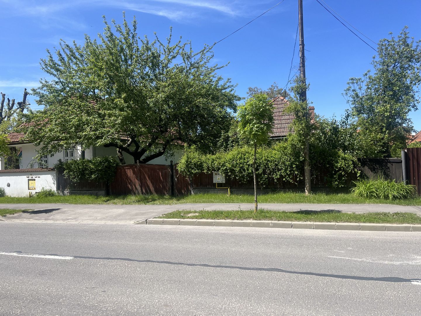 Căsuța bunicii de vânzare -locație excelentă, posibilitate de schimb. - Poză 4