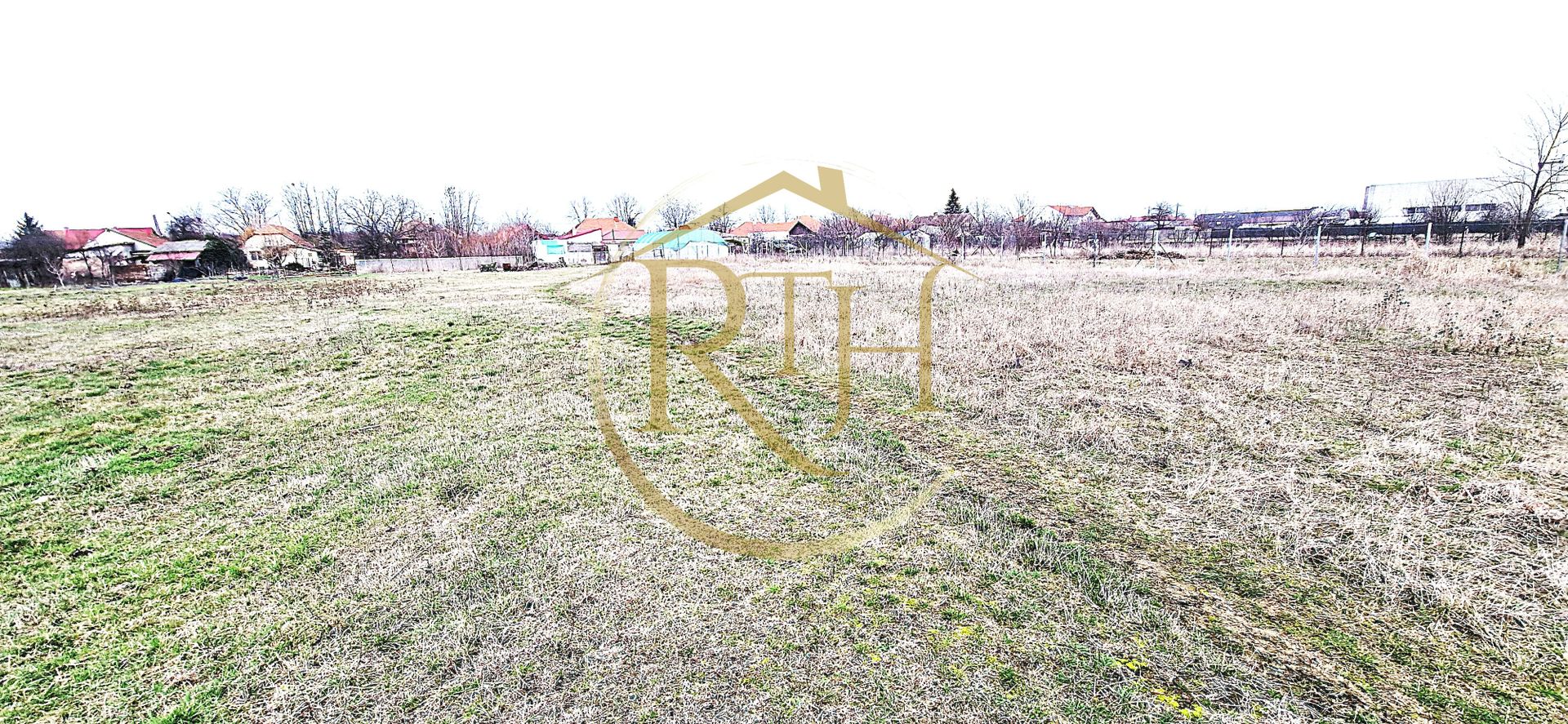 Vand teren intravilan Zona Fraidorf,comison ,,0'' - Poză 1