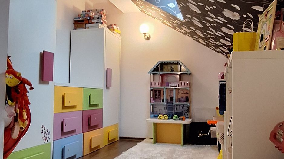 Casa individuala frumoasa si spatioasa in Giroc - Poză 26