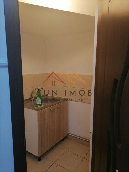 Apartament 3 camere, ultracentral, 1990, 2 bai, 2 balcoane, 74 mp utili - Poză 12