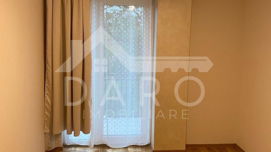 Apartament ultracentral de inchiriat cu parcare - Poză 4