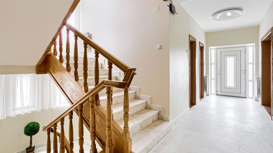 VÂNDUTĂ! Casă Sânicolaul Mic - zona Centrală - Comision 0% - Poză 3