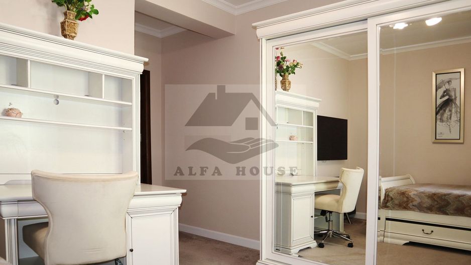 Casa deosebita cu 4 camere, 228 mp, Brașov - Cartierul Stupini - Poză 14